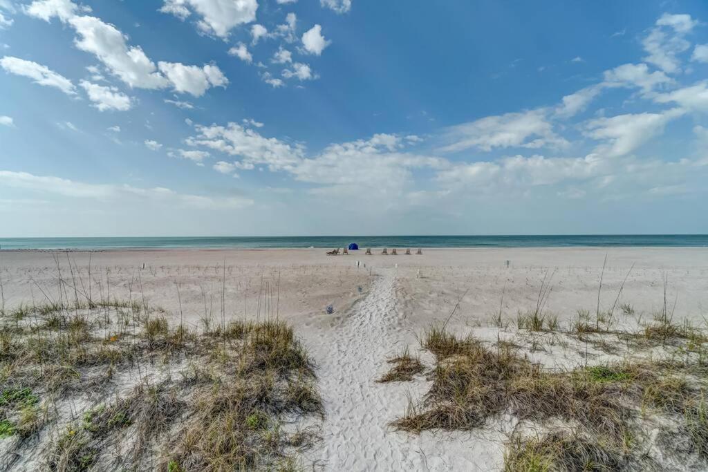 Bradenton Beach Resort Style Getaway-Walk To Beach エクステリア 写真